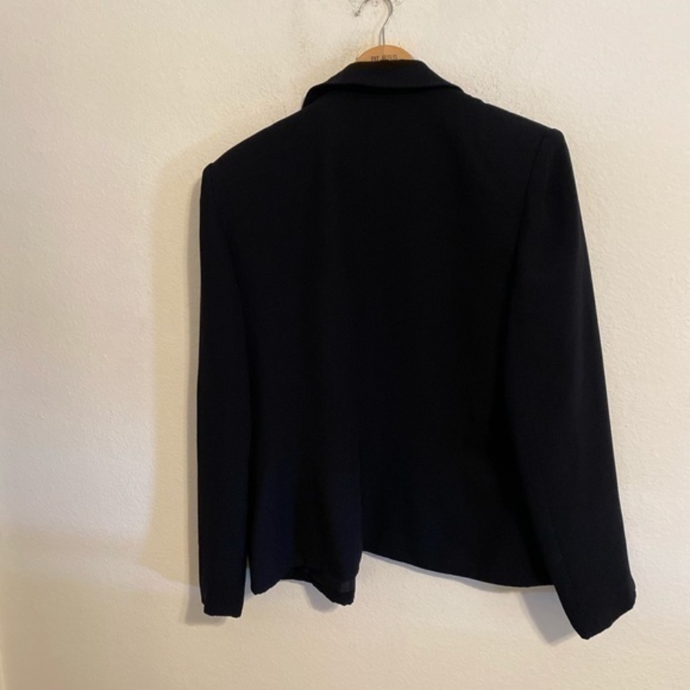 LARRY LEVINE SUITS SOLID BLACK JACKET SIZE 14